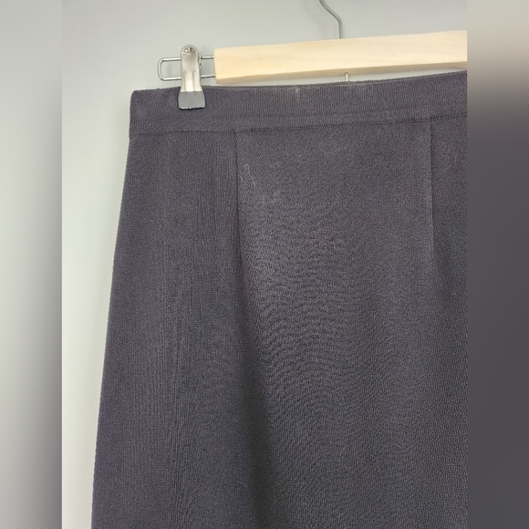 Exclusively Misook Black Knee Length Skirt Knit Women’s Size XS Career Work - Picture 2 of 6